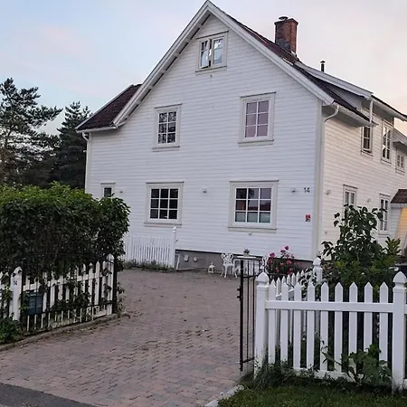 2 Bedroom With Outdoor Area *